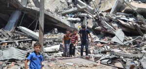 Children-of-Alshijayea-play-on-the-houses-rubble-Shadi-Alqarra-720x340