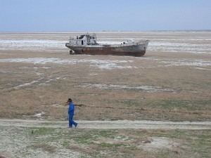 Aral_Sea_Ship_500