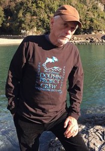 Ric_O'Barry_at_the_Cove_in_Taiji,_Japan_2014