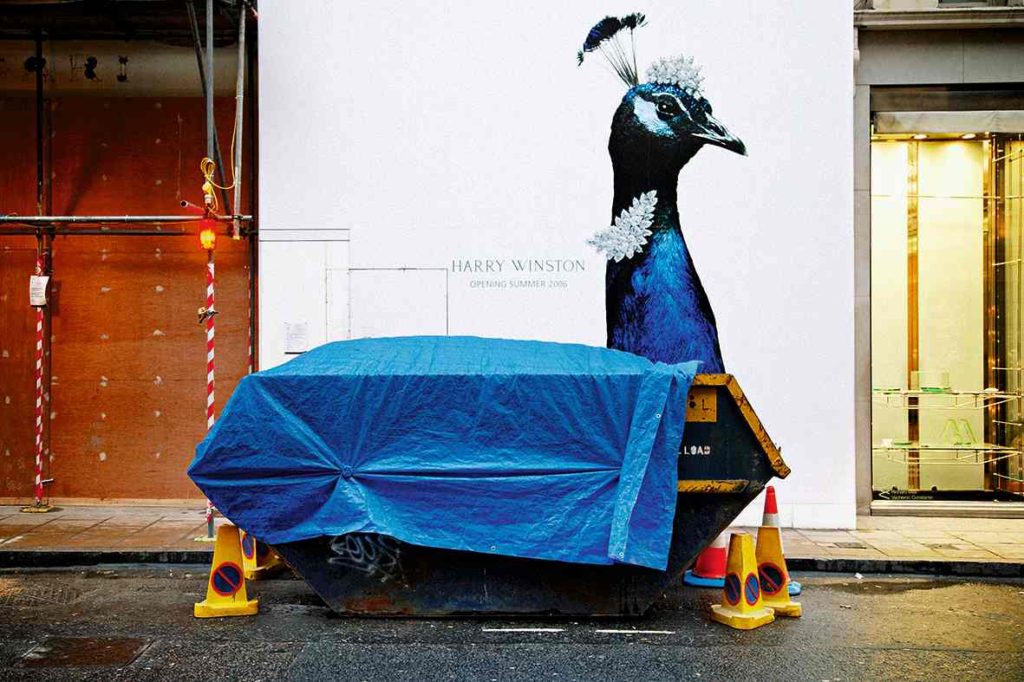 Eric Kessels Accidental peacock (New Bond Street, London, 2006).